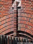 Bakstenen als versiering.
<br/>
Gert-Jan Lobbes, 2017